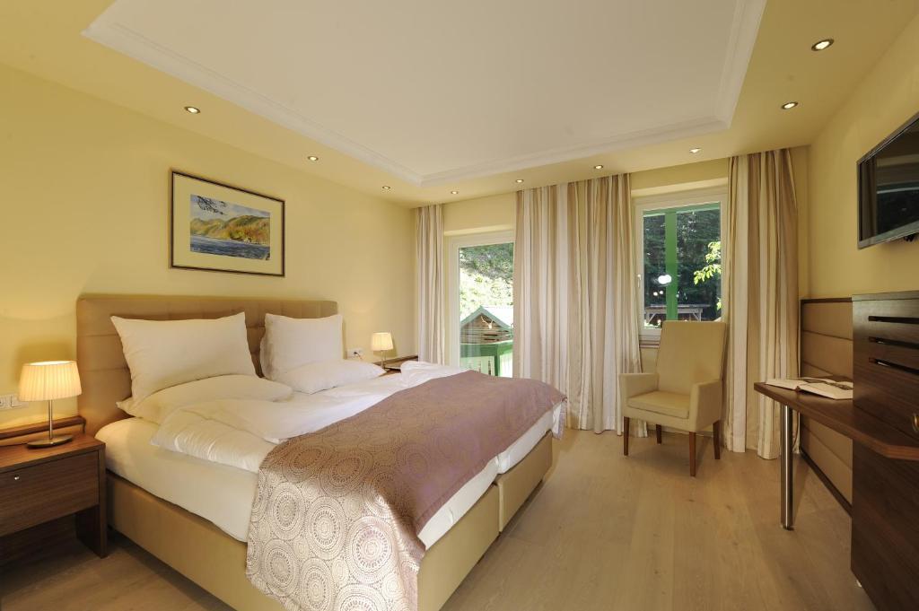 Hotel & Gasthof Fuerberg Sankt Gilgen Room photo