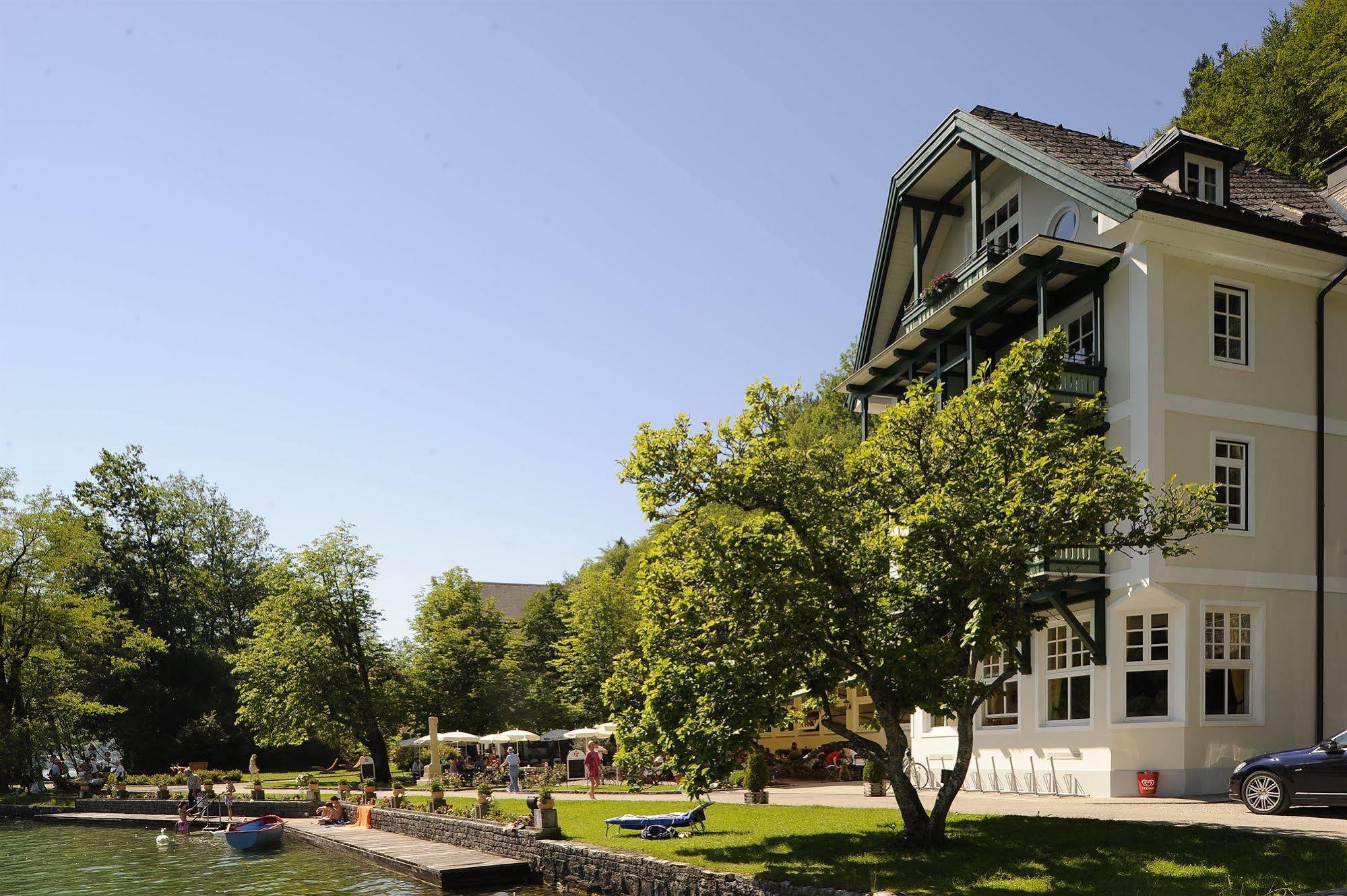 Hotel & Gasthof Fuerberg Sankt Gilgen Exterior photo